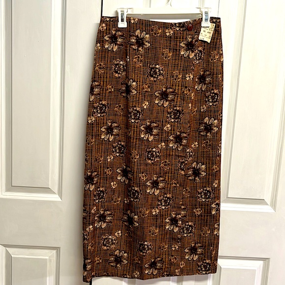 Maggie Lawrence Dresses & Skirts - Vintage Maggie Lawrence Brown Floral Print Wrap Maxi Skirt Size 14 with Tags